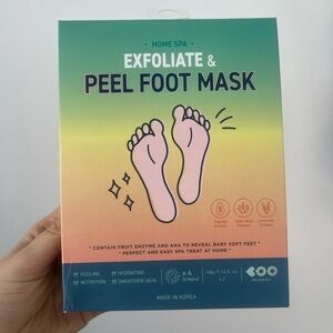 DEARBOO Korean Skincare Home Spa Exfoliate & Peel Foot Mask 2 Pairs 4 Masks